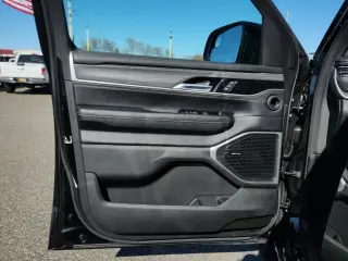 2024 Jeep Wagoneer L