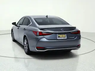2021 LEXUS ES 300h
