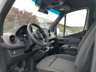 2022 Mercedes-Benz Sprinter 2500