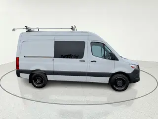 2022 Mercedes-Benz Sprinter 2500