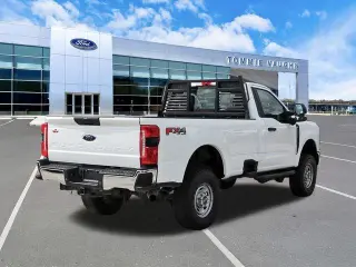 Ford F-250 Super Duty 2023 4x4 XL 2dr Regular Cab 8 ft. LB Pickup