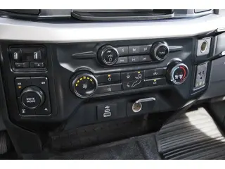 Ford F-250 Super Duty 2023 4x4 XL 2dr Regular Cab 8 ft. LB Pickup