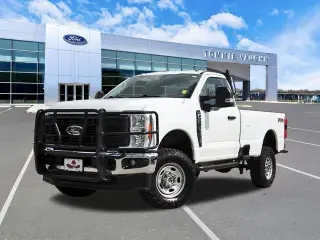 Ford F-250 Super Duty 2023 4x4 XL 2dr Regular Cab 8 ft. LB Pickup