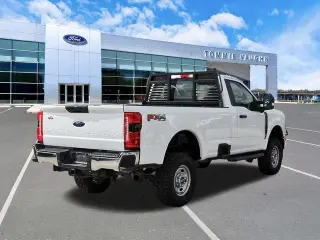 Ford F-250 Super Duty 2023 4x4 XL 2dr Regular Cab 8 ft. LB Pickup