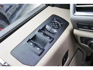 Ford F-150 2016 4x4 Platinum 4dr SuperCrew 5.5 ft. SB