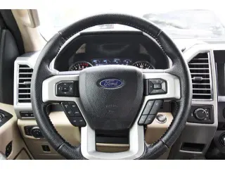 Ford F-150 2016 4x4 Platinum 4dr SuperCrew 5.5 ft. SB