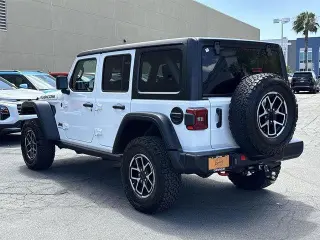 Jeep Wrangler 2025 4x4 Rubicon 4dr SUV