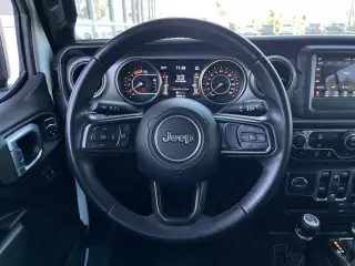 Jeep Wrangler Unlimited 2022 4x4 Sport 4dr SUV