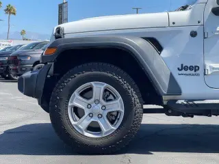 Jeep Wrangler Unlimited 2022 4x4 Sport 4dr SUV