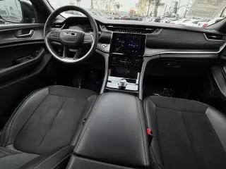 Jeep Grand Cherokee 2025 4x2 Laredo A 4dr SUV