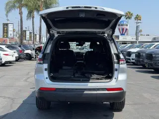Jeep Grand Cherokee L 2023 4x4 Laredo X 4dr SUV