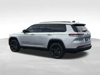 Jeep Grand Cherokee L 2023 4x4 Laredo X 4dr SUV