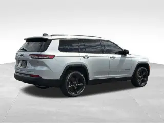 Jeep Grand Cherokee L 2023 4x4 Laredo X 4dr SUV