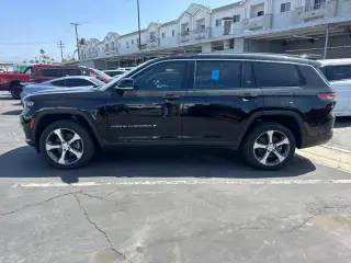 Jeep Grand Cherokee L 2023 4x4 Limited 4dr SUV