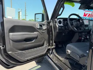 Jeep Gladiator 2025 4x4 Big Bear 4dr Crew Cab 5.0 ft. SB