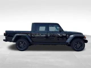 Jeep Gladiator 2025 4x4 Big Bear 4dr Crew Cab 5.0 ft. SB