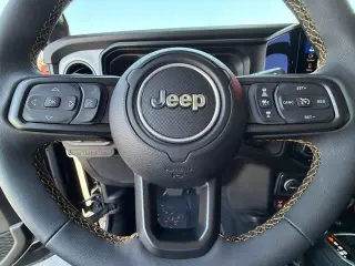 Jeep Gladiator 2025 4x4 Big Bear 4dr Crew Cab 5.0 ft. SB