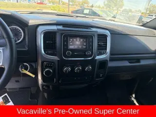 Ram 1500 Classic 2022 4x2 SLT 4dr Quad Cab 6.3 ft. SB Pickup