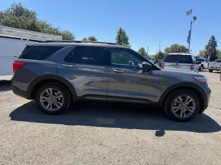 Ford Explorer 2021 AWD XLT 4dr SUV