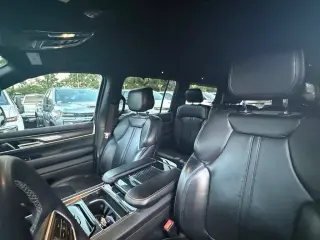 2022 Jeep Wagoneer