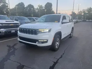 2022 Jeep Wagoneer