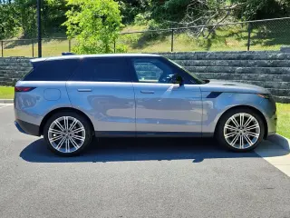2025 Land Rover Range Rover Sport