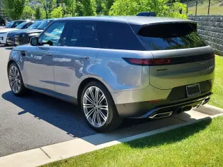 2025 Land Rover Range Rover Sport