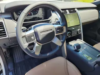 2026 Land Rover Discovery