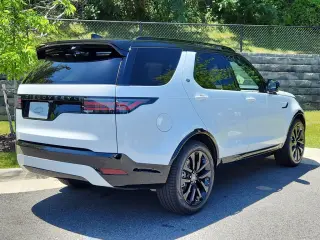 2026 Land Rover Discovery