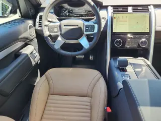 2026 Land Rover Discovery