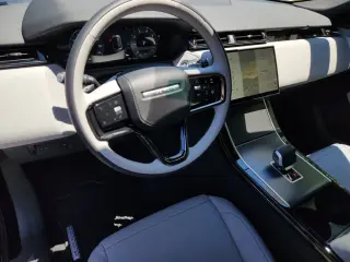 2026 Land Rover Range Rover Velar