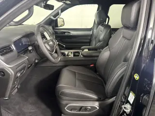 2026 Jeep Grand Wagoneer L