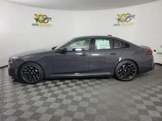 2027 BMW M5