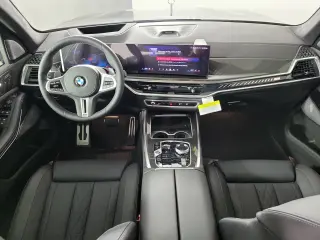 2027 BMW X7