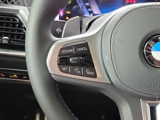 2027 BMW X7