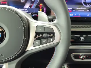 2027 BMW X7