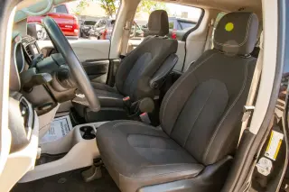2022 Chrysler Voyager