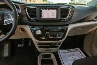 2022 Chrysler Voyager