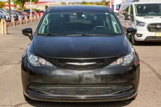 2022 Chrysler Voyager