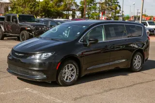 2022 Chrysler Voyager