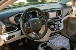2022 Chrysler Voyager