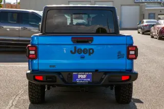 2025 Jeep Gladiator