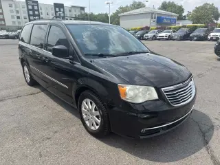 2014 Chrysler Town & Country