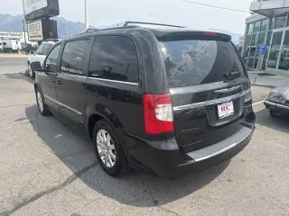 2014 Chrysler Town & Country