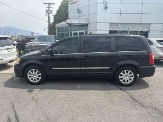 2014 Chrysler Town & Country