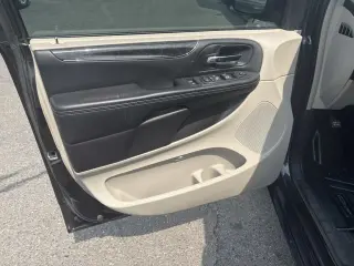 2014 Chrysler Town & Country