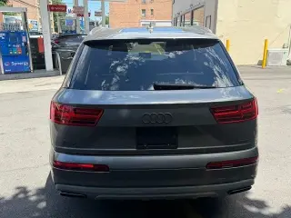 2018 Audi Q7 Premium Plus