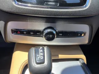 2018 Volvo XC90 T6 Momentum