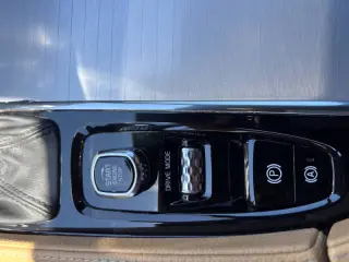 2018 Volvo XC90 T6 Momentum