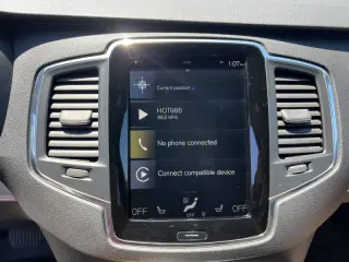 2018 Volvo XC90 T6 Momentum